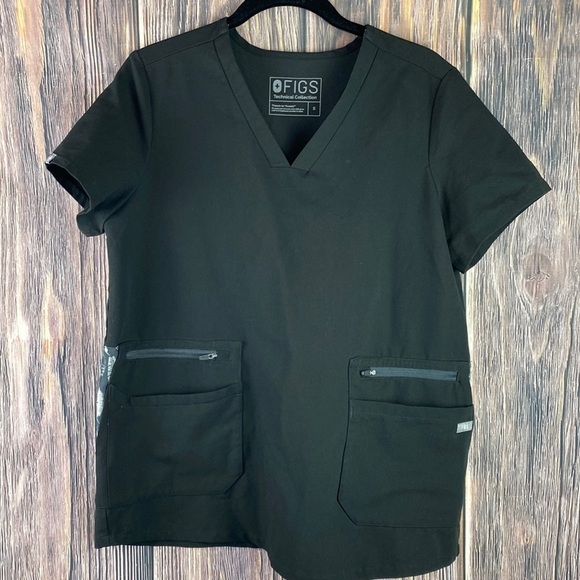 FIGS Technical Collection Scrub Top- Size Small - Picture 1 of 8
